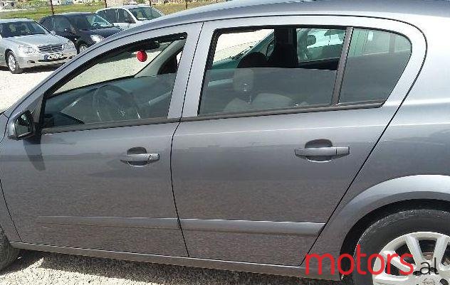 2007' Opel Astra photo #2