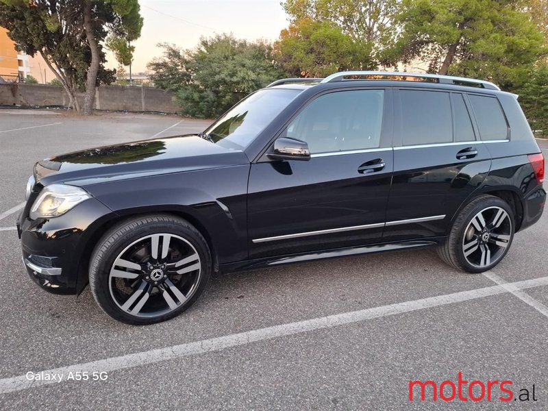 2013' Mercedes-Benz GLK 320 photo #1