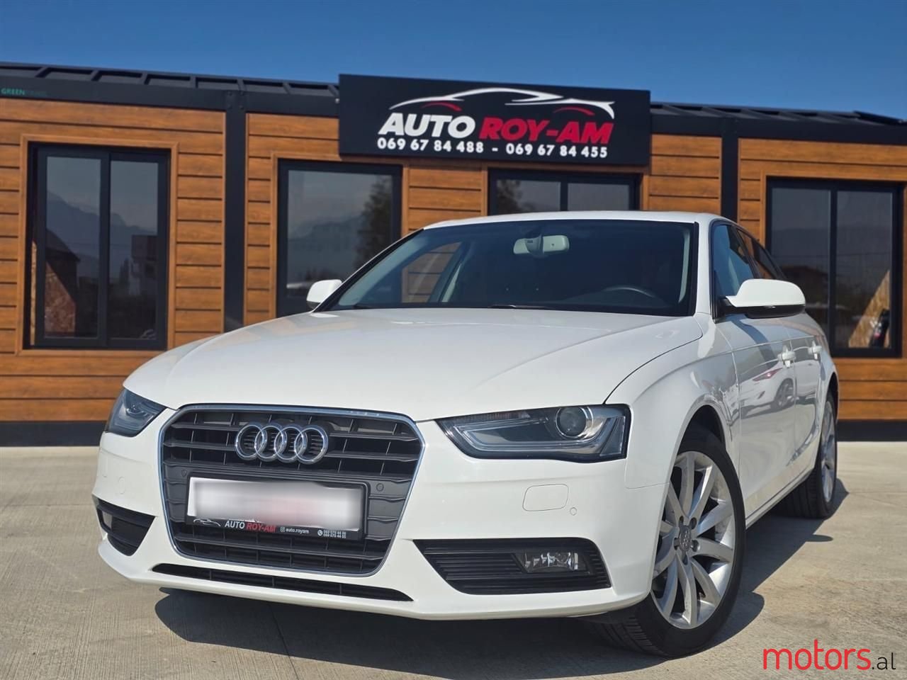 2014' Audi A4 photo #2