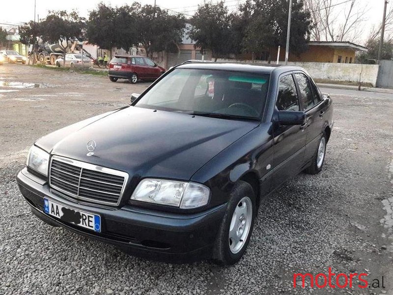 2000' Mercedes-Benz C 220 photo #1