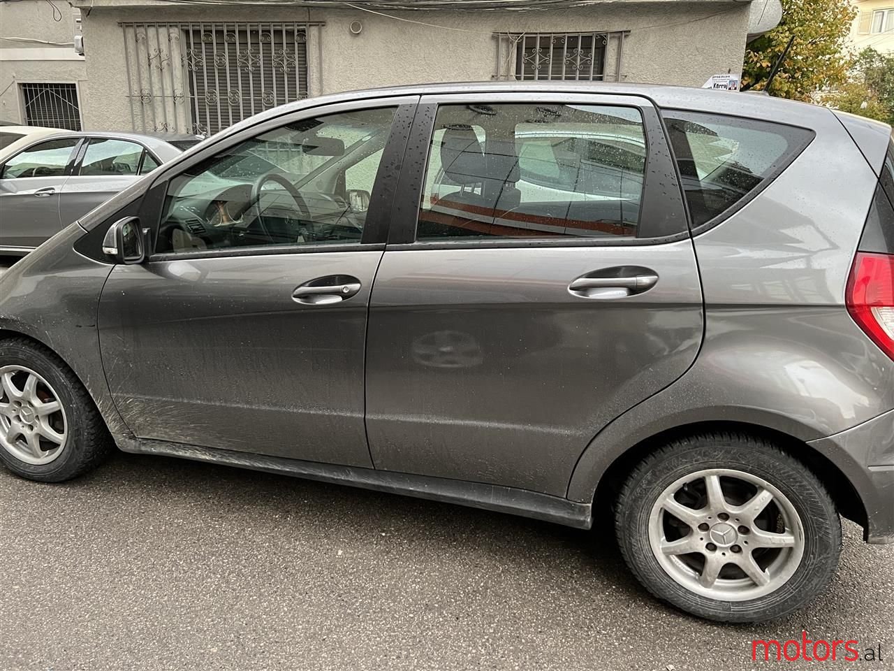 2008' Mercedes-Benz A 180 photo #4