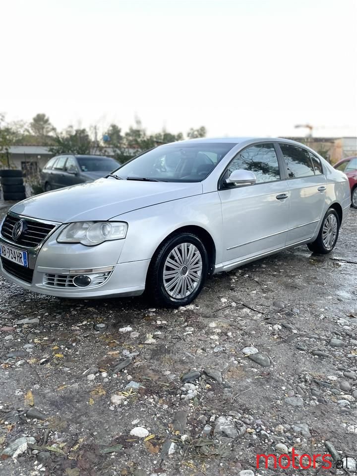 2006' Volkswagen Passat photo #1