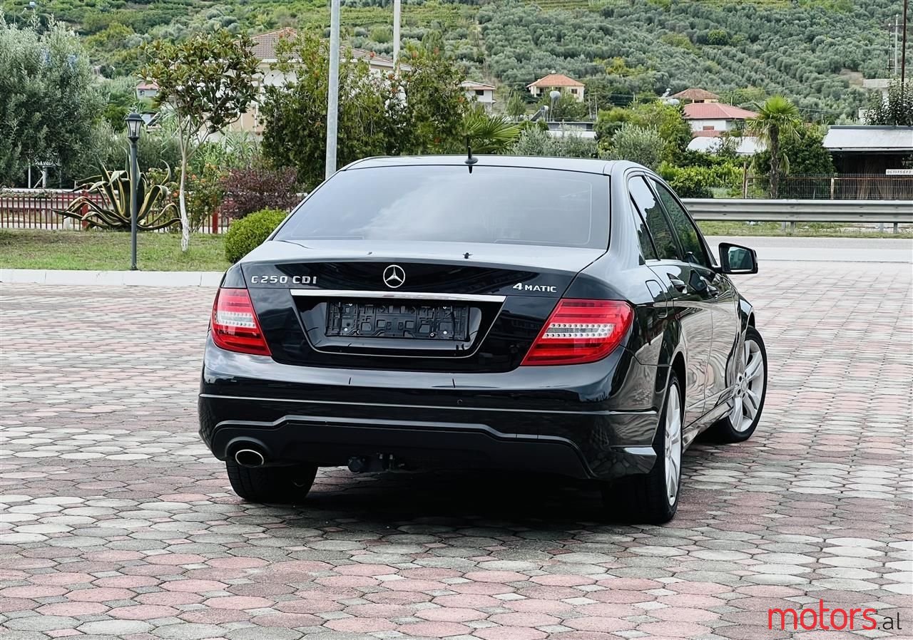 2014' Mercedes-Benz C 220 photo #4