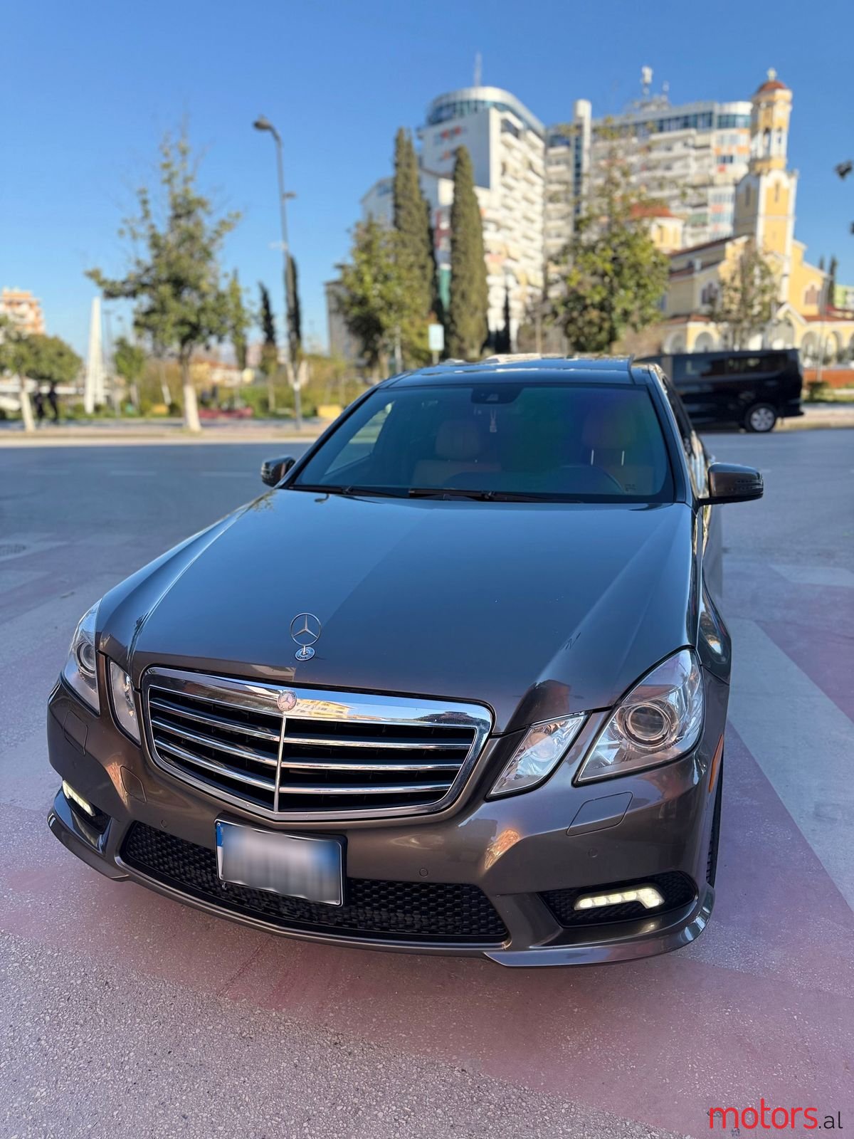 2010' Mercedes-Benz E 55 AMG photo #6