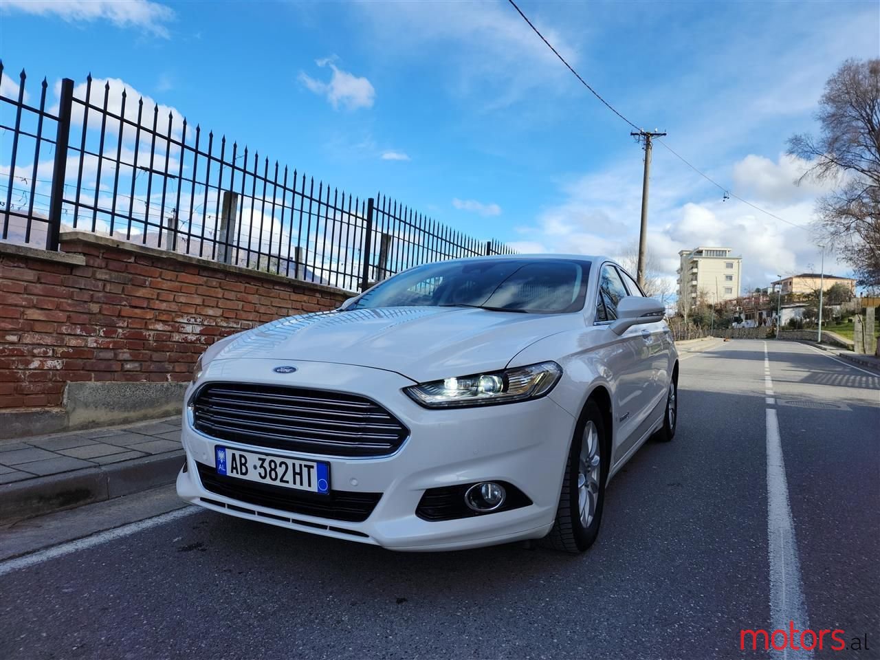 2016' Ford Mondeo photo #2