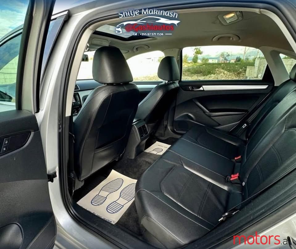2013' Volkswagen Passat photo #4