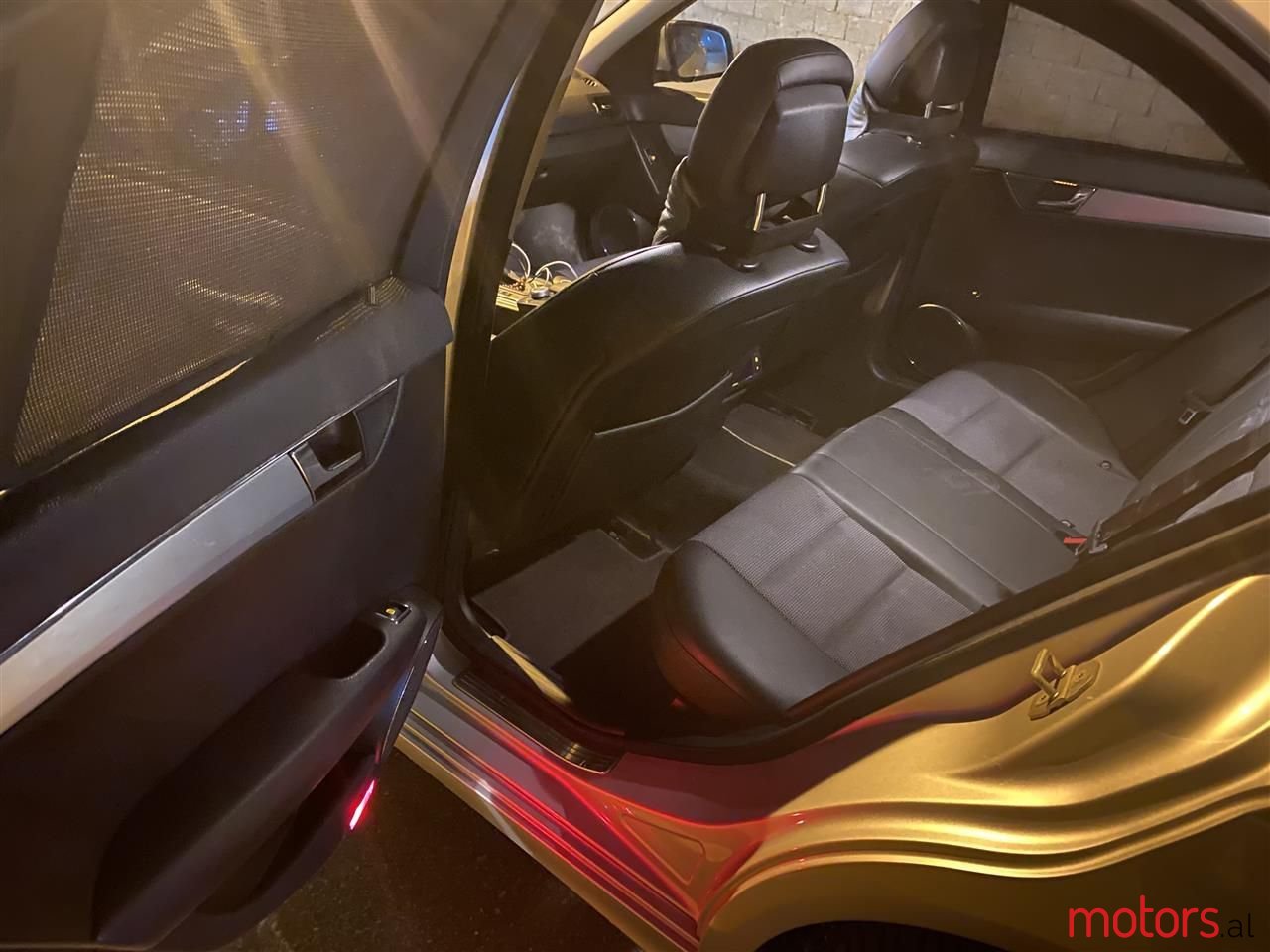 2008' Mercedes-Benz 220 photo #5