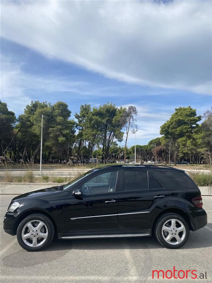 2008' Mercedes-Benz ML 320 photo #6