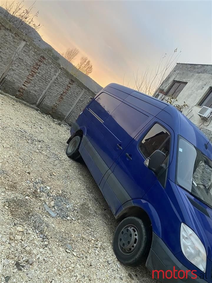 2010' Mercedes-Benz 220 photo #2