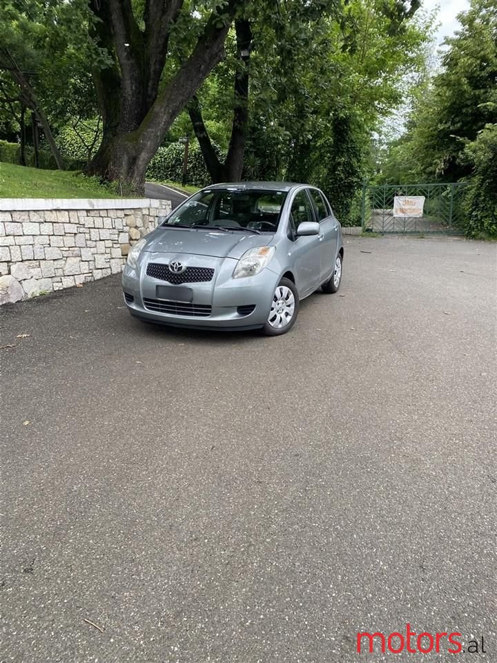 2006' Toyota Yaris photo #1