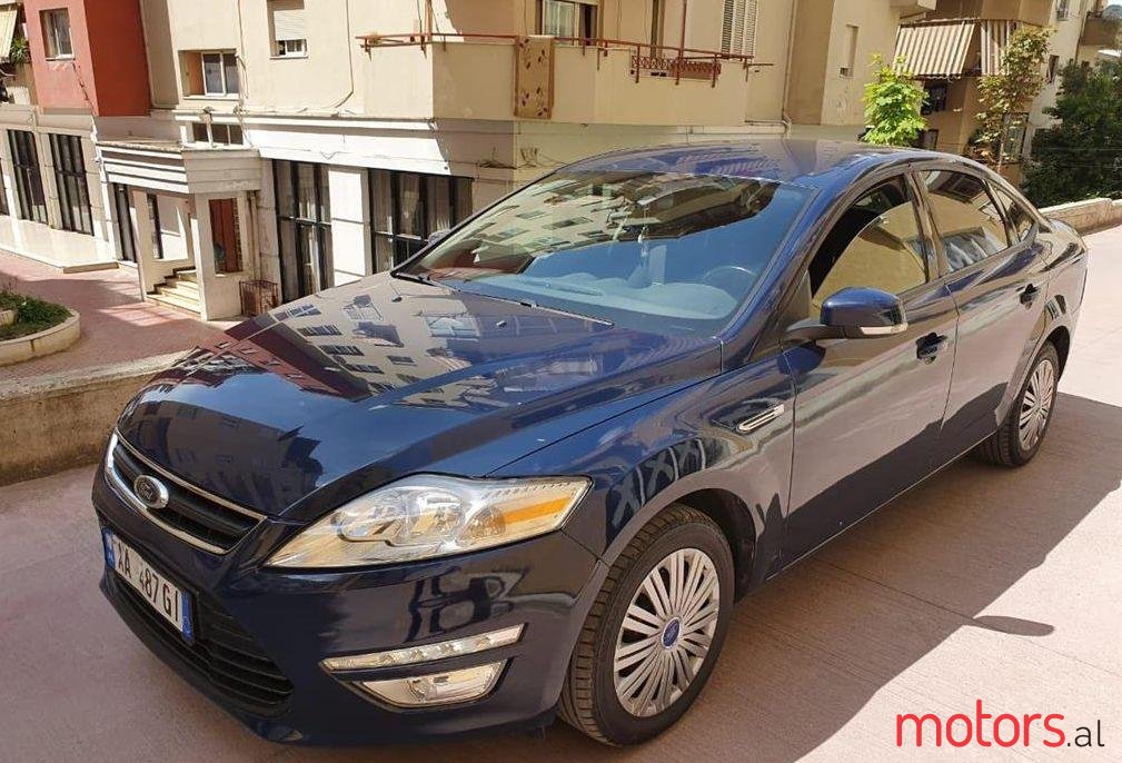 2013' Ford Mondeo photo #1