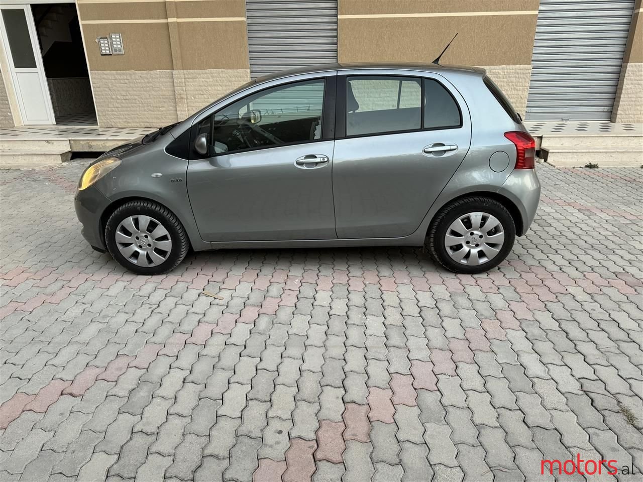 2007' Toyota Yaris photo #2