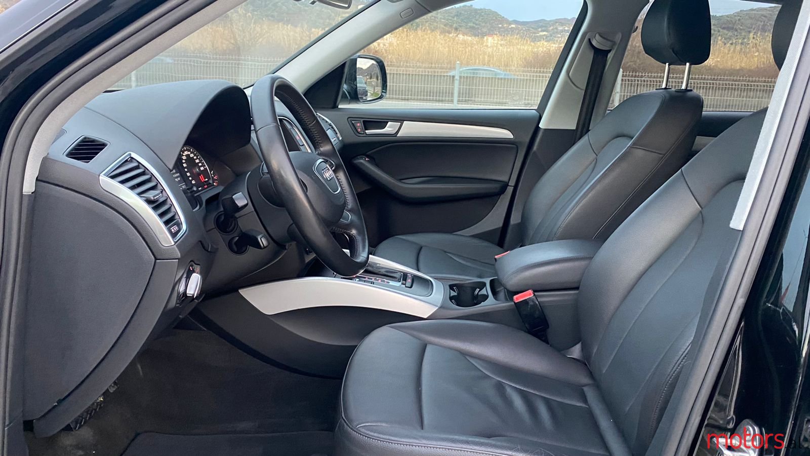 2013' Audi Q5 photo #6