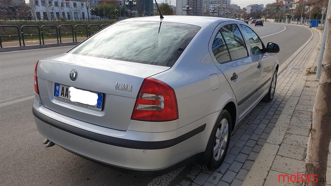 2011' Skoda Octavia photo #3