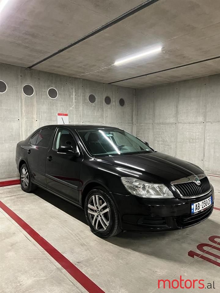 2013' Skoda Octavia photo #1