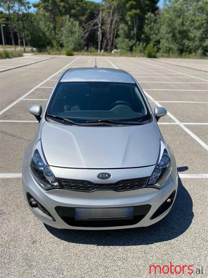 2012' Kia Rio photo #1