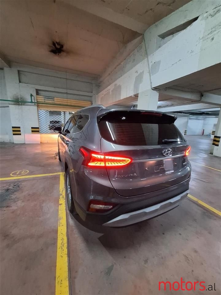 2019' Hyundai Santa Fe photo #4