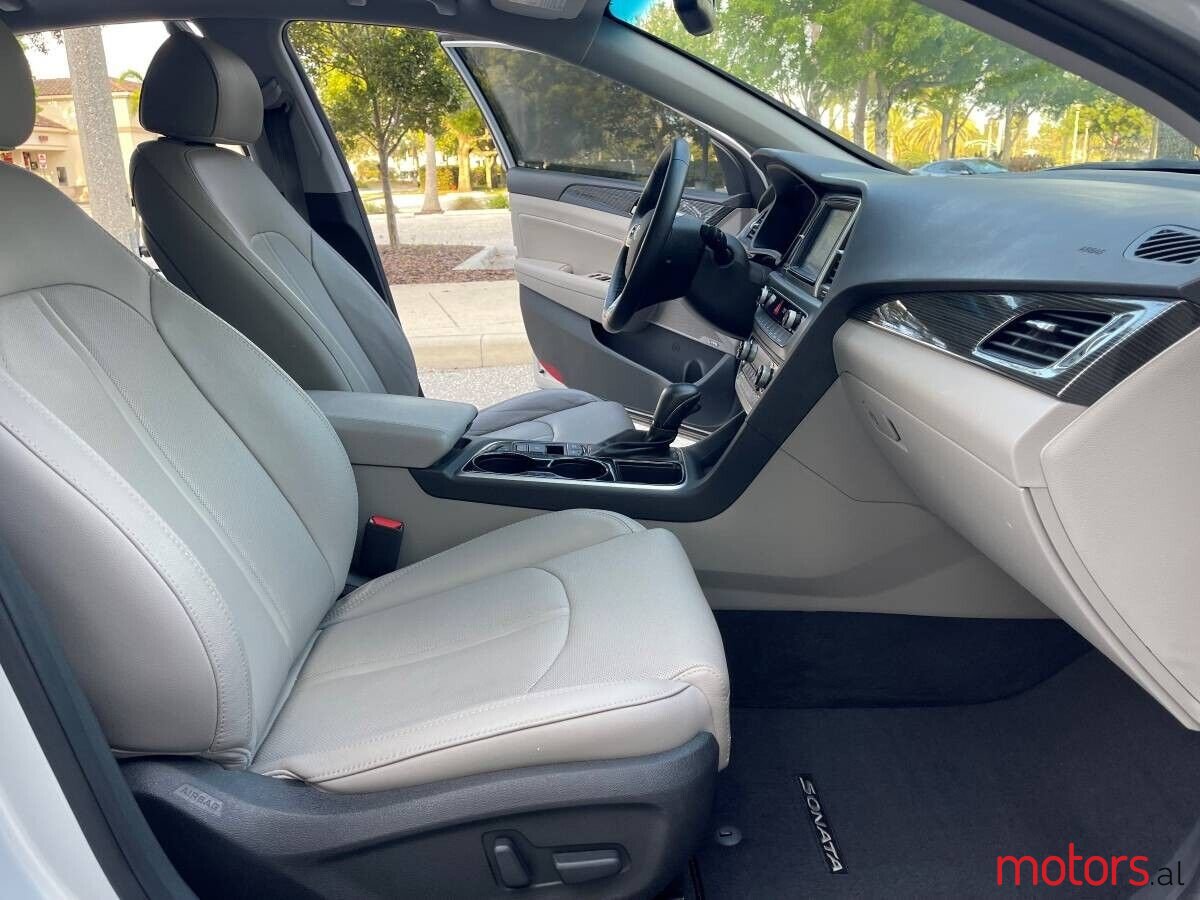 2018' Hyundai Sonata photo #2