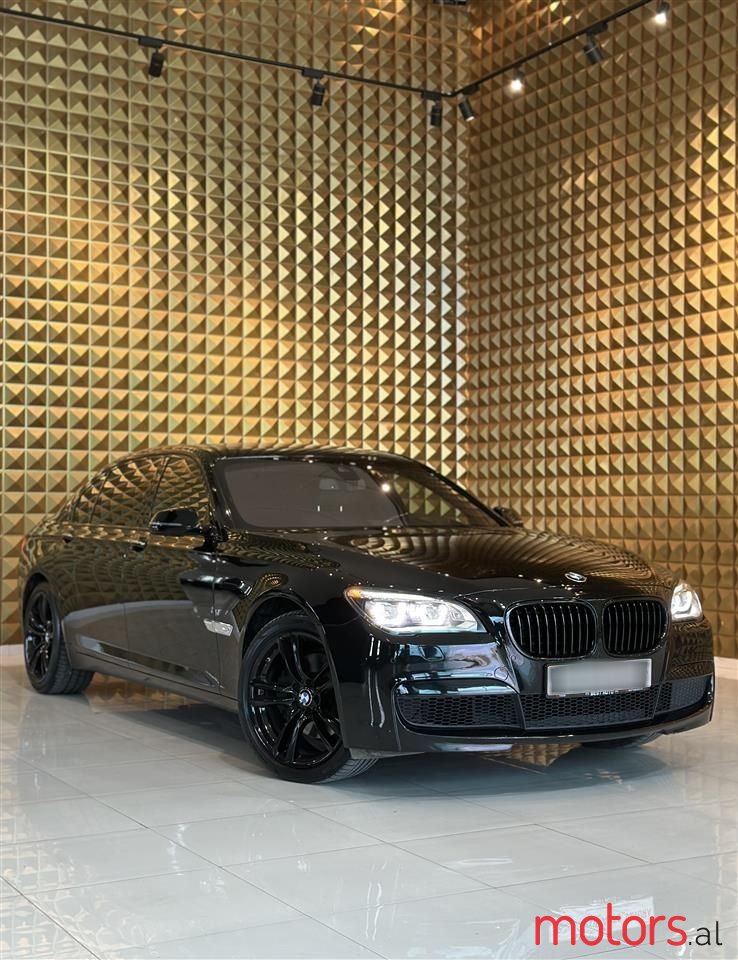 2015' BMW 740 photo #1