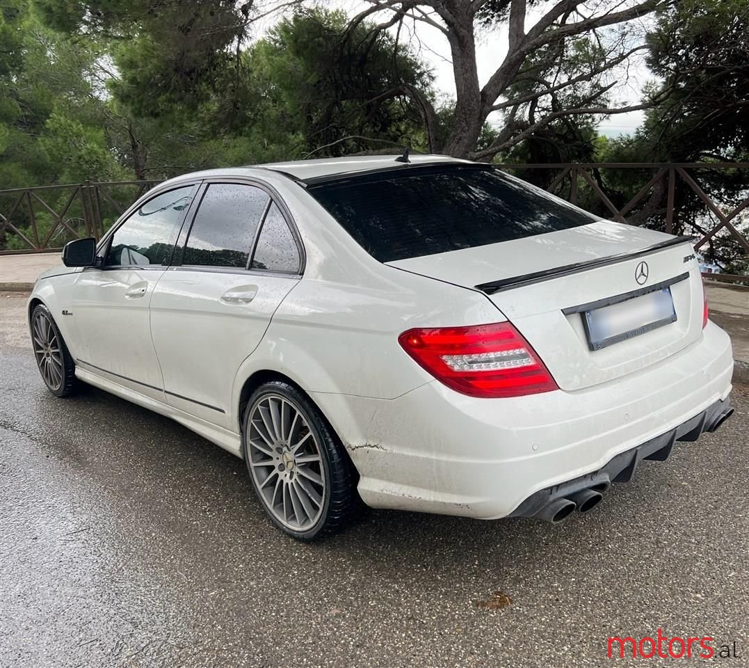 2010' Mercedes-Benz C 300 photo #2