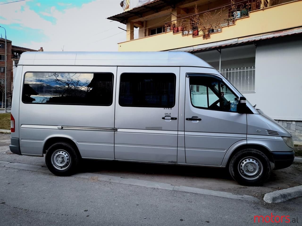 2005' Mercedes-Benz 270 photo #2