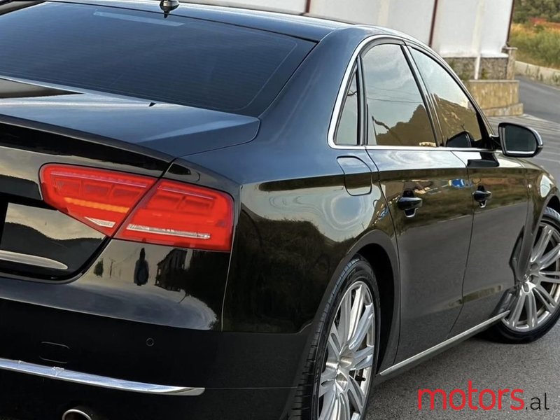 2011' Audi A8 photo #1