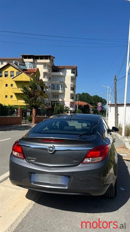 2009' Opel Insignia photo #1