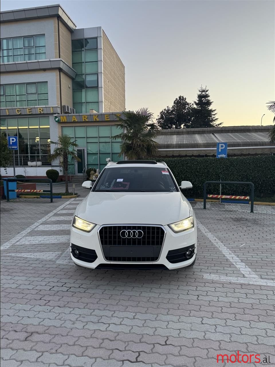 2013' Audi Q3 photo #1