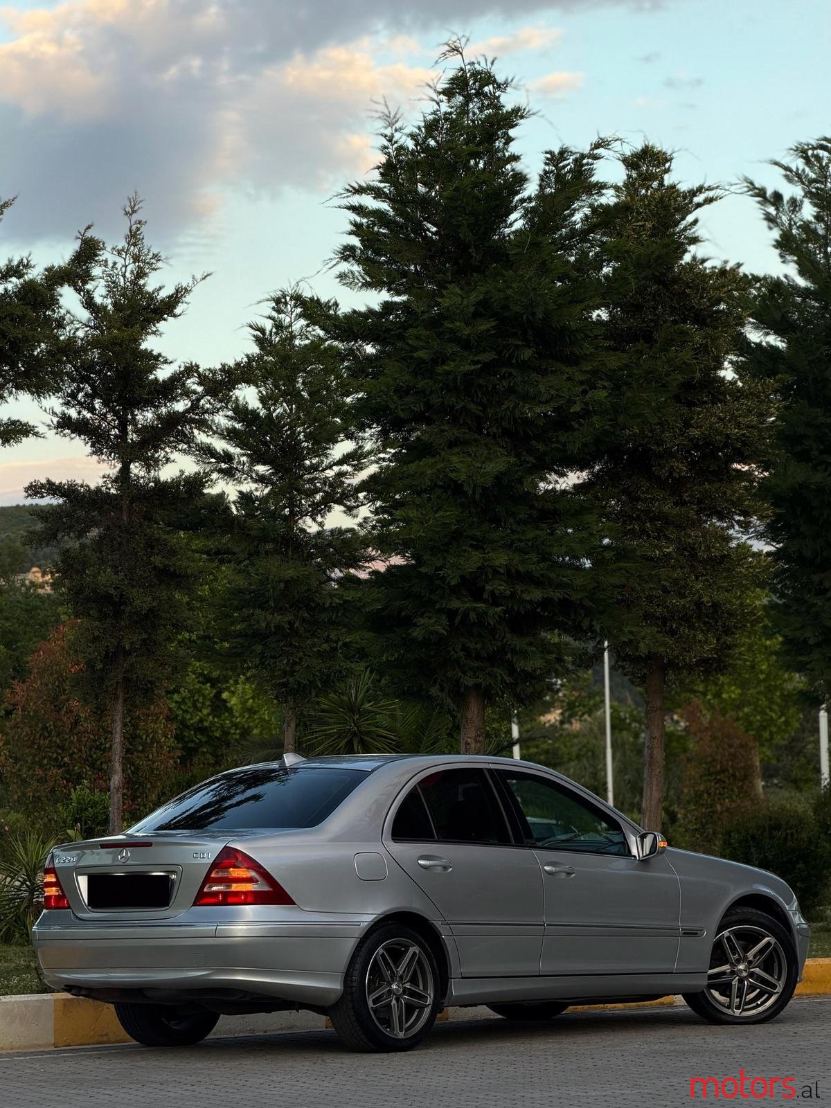 2006' Mercedes-Benz 220 photo #4