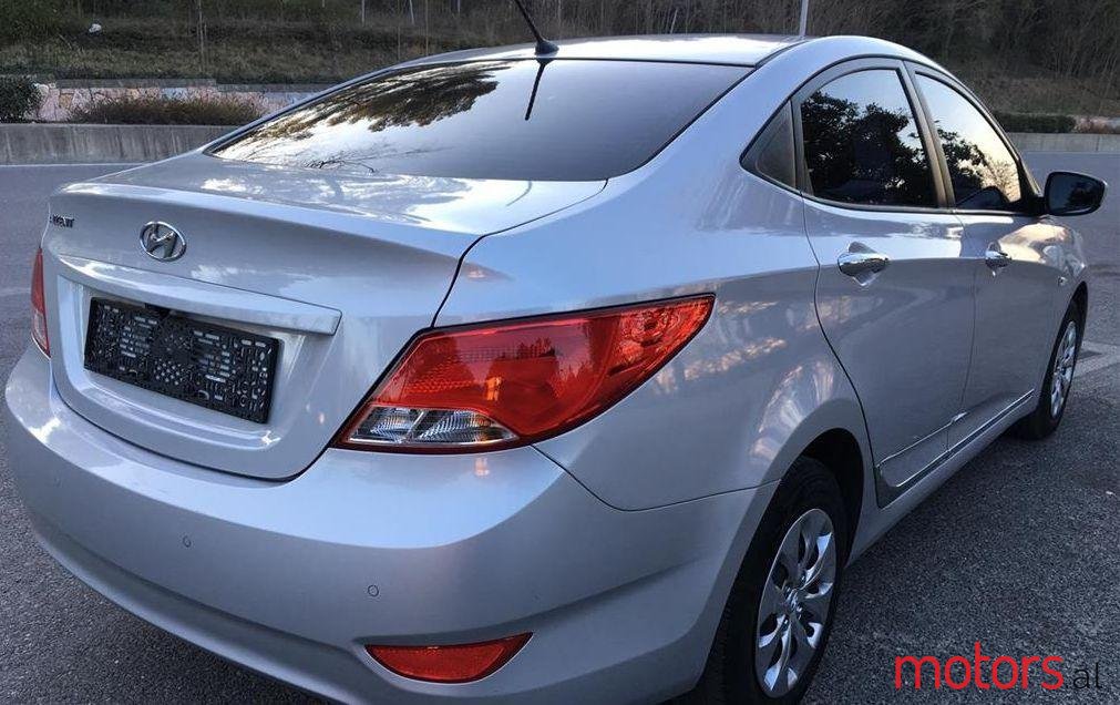 2016' Hyundai Accent photo #2