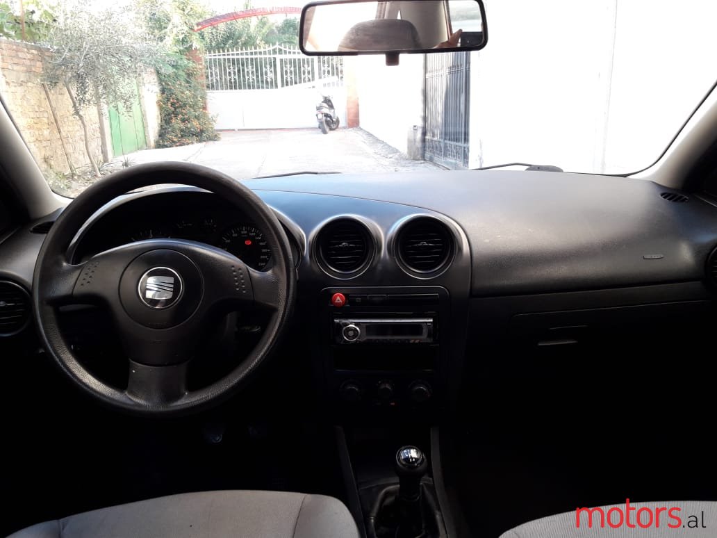 2002' SEAT Ibiza Seat ibiza 1.4 Nafte 3 Pistona photo #7