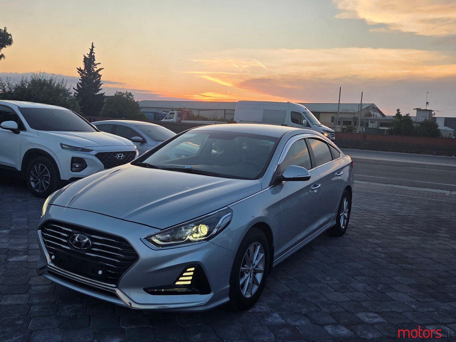 2018' Hyundai Sonata photo #2
