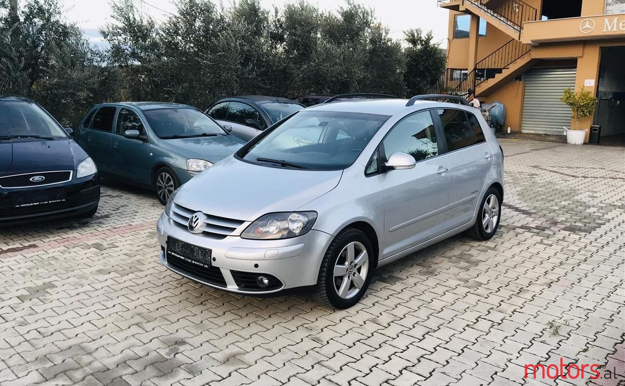 2008' Volkswagen Golf Plus photo #1