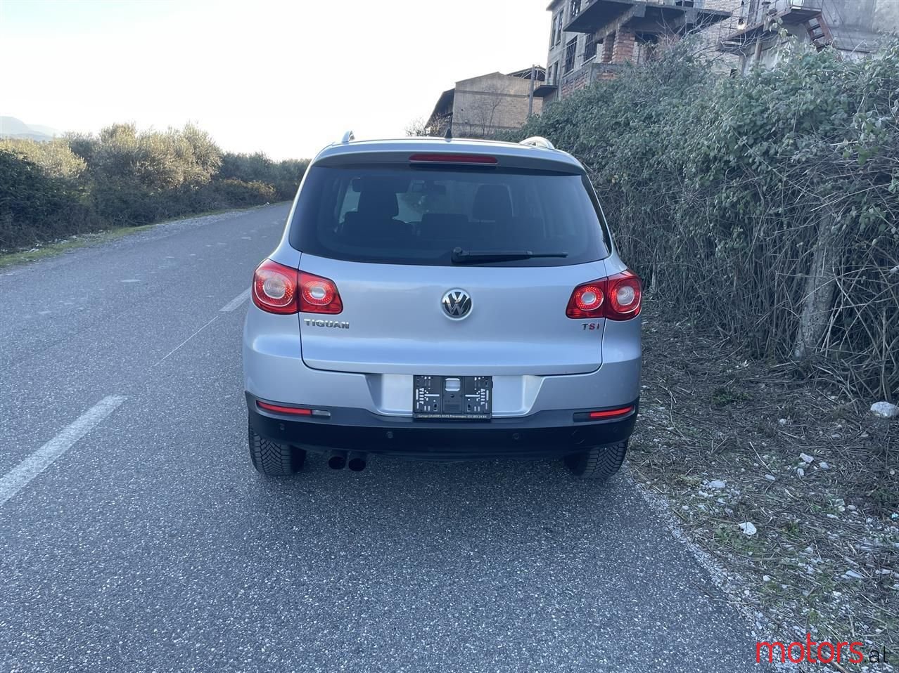 2009' Volkswagen Tiguan photo #2