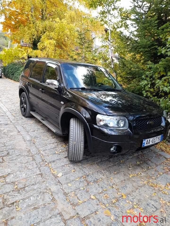 2005' Ford Maverick photo #2
