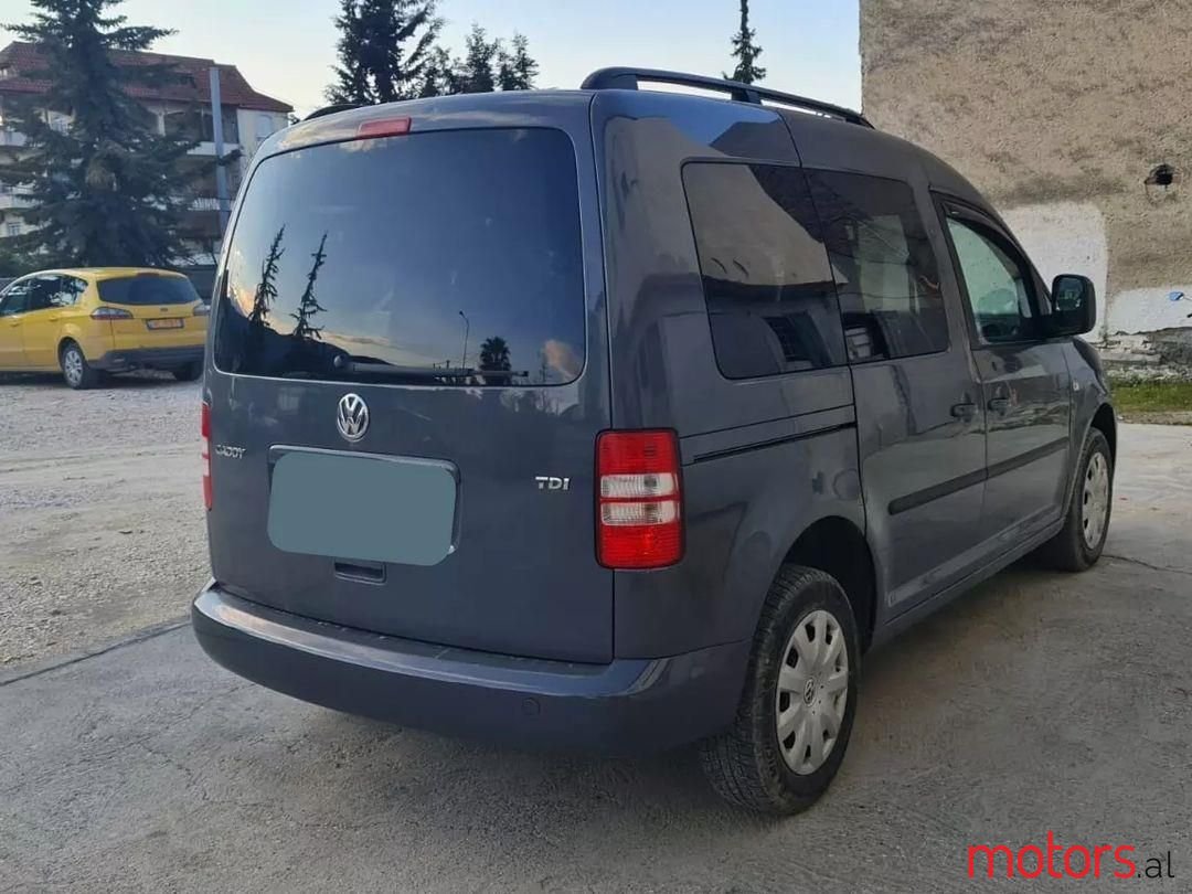 2011' Volkswagen Caddy photo #6