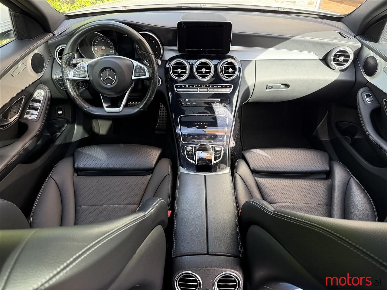 2015' Mercedes-Benz C 250 photo #4