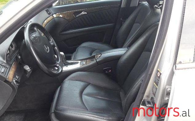 2003' Mercedes-Benz E-Class photo #5