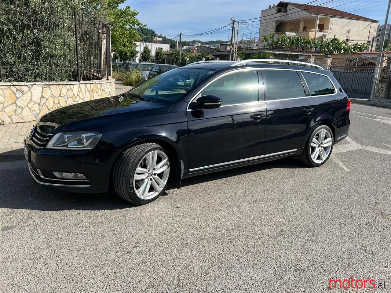 2012' Volkswagen Passat photo #2