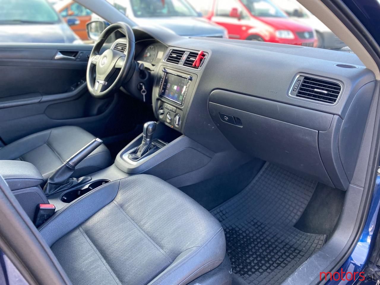 2011' Volkswagen Jetta III photo #5