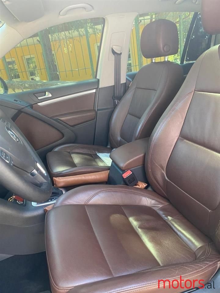 2014' Volkswagen Tiguan photo #3