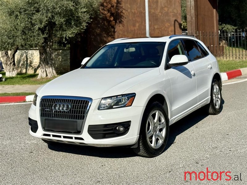 2011' Audi Q5 photo #1