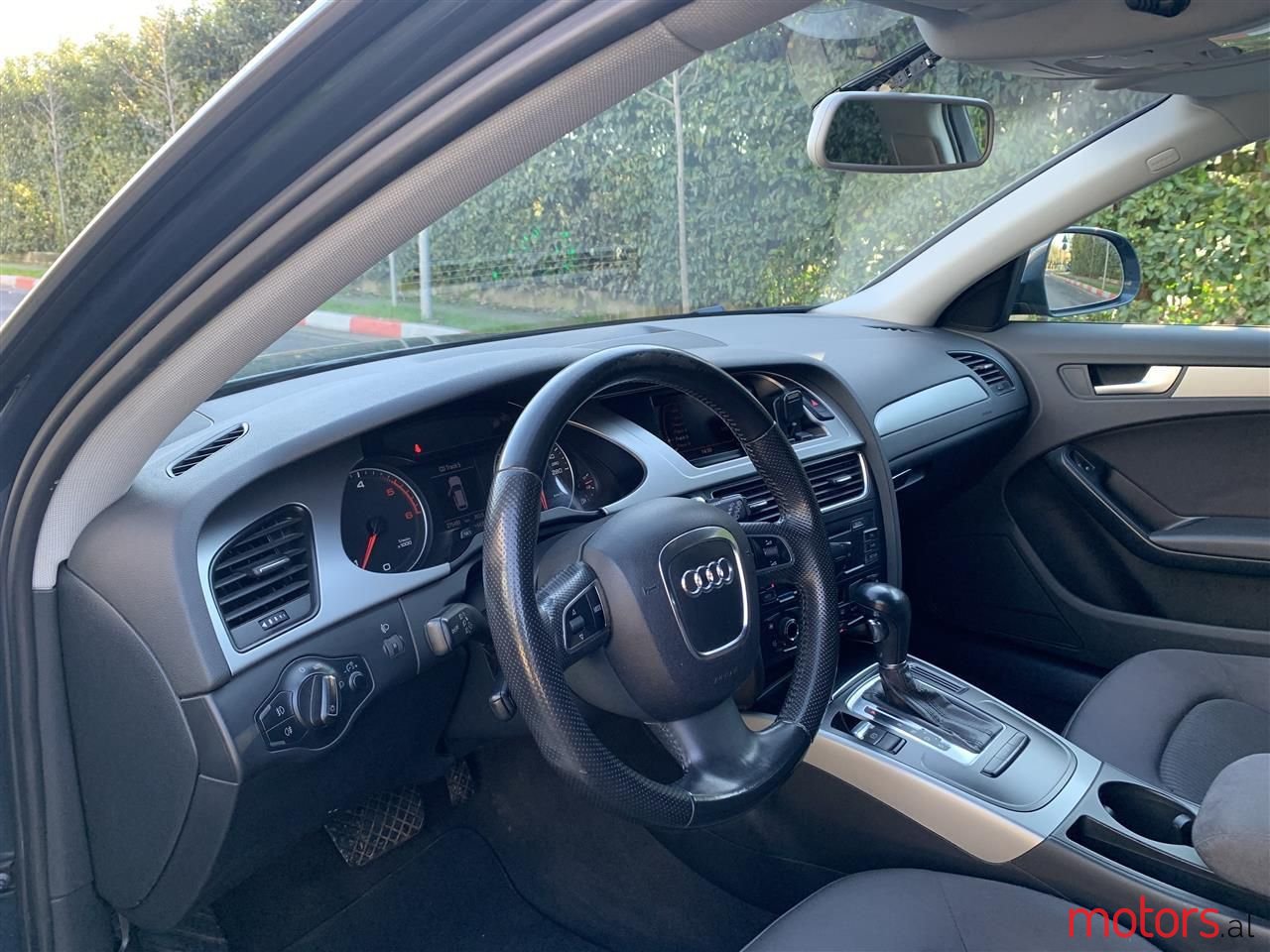 2009' Audi A4 photo #4