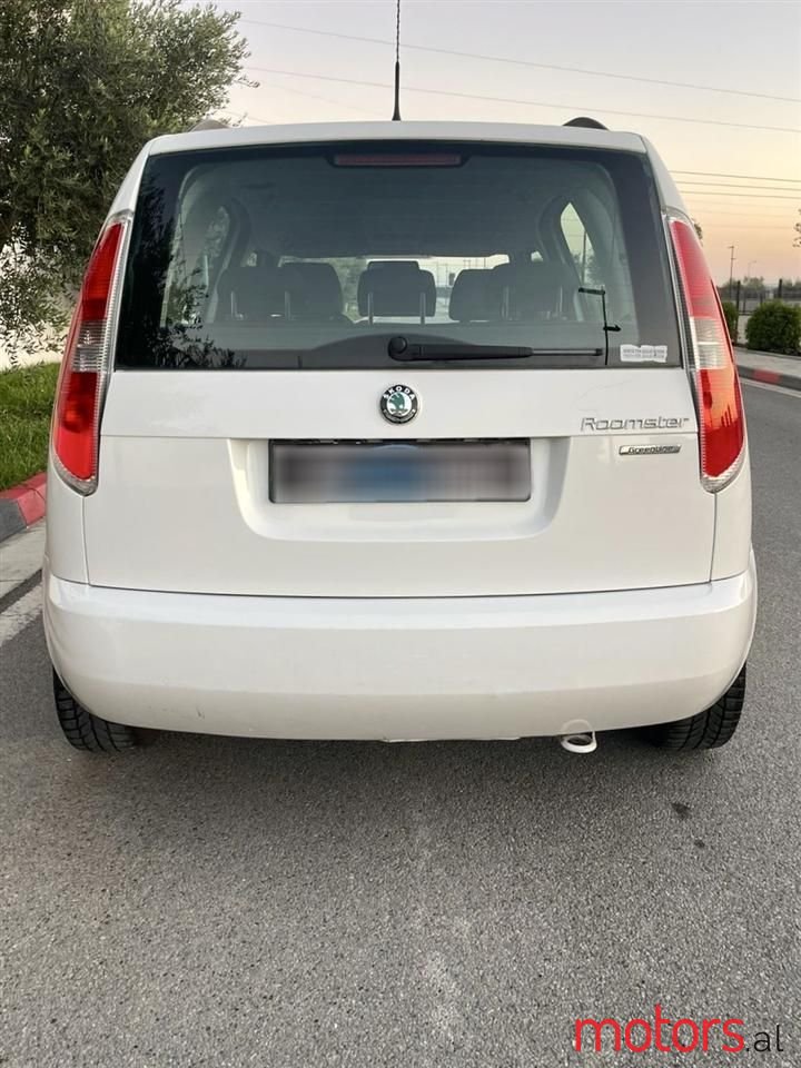 2012' Skoda Roomster photo #5