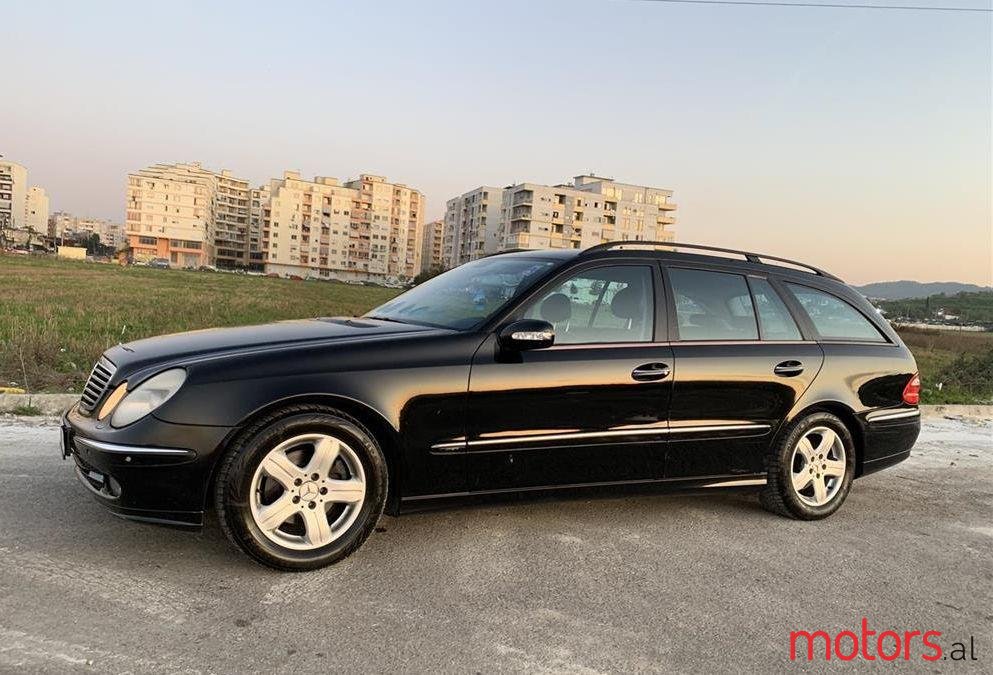 2005' Mercedes-Benz E 270 photo #1