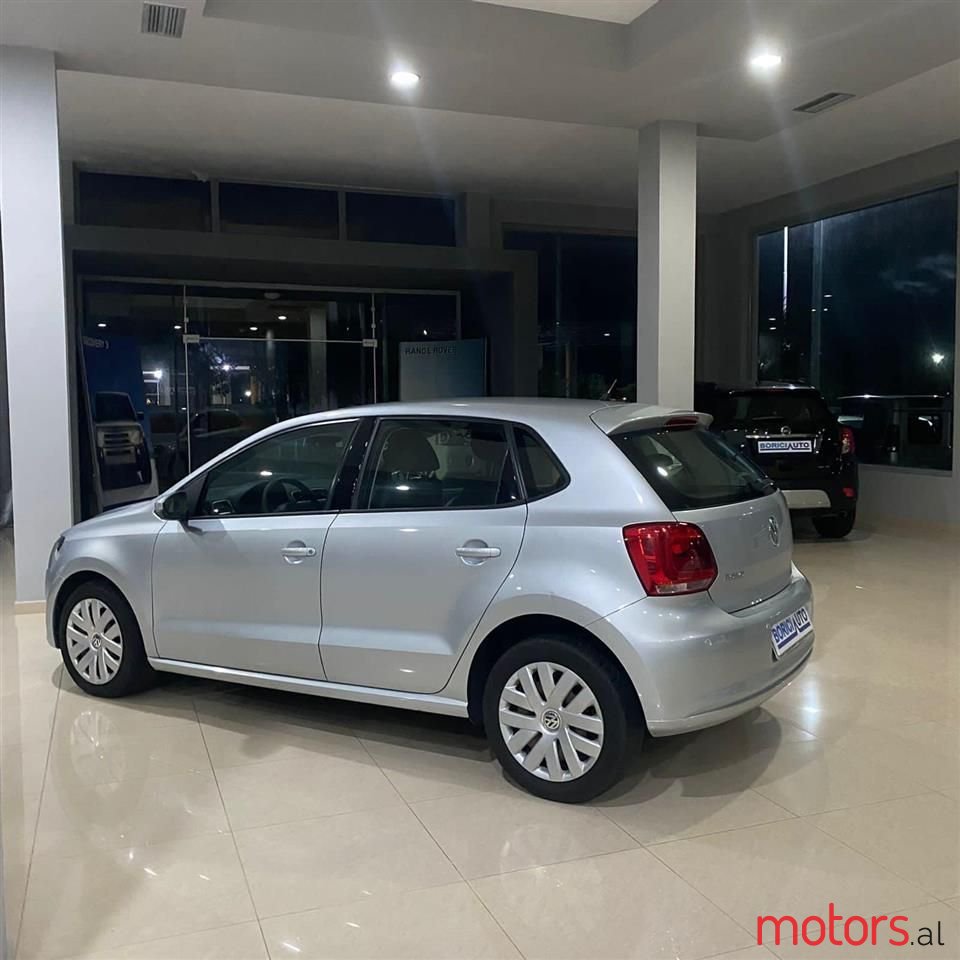 2009' Volkswagen Polo photo #5