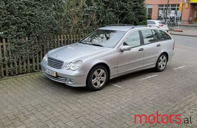 2005' Mercedes-Benz C-Class photo #1