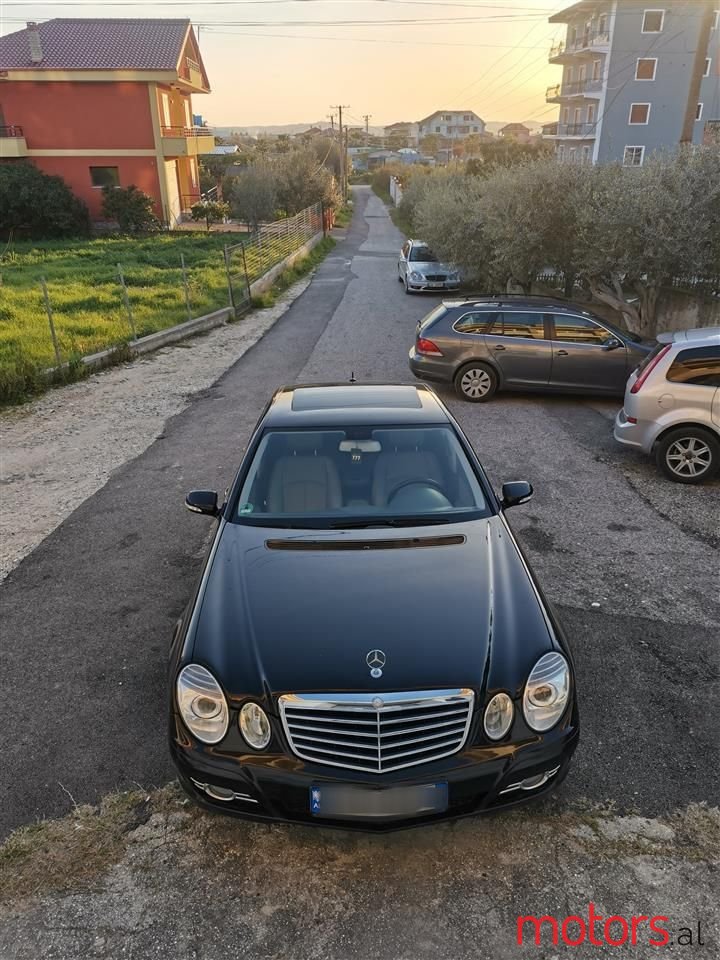2007' Mercedes-Benz E 200 photo #1