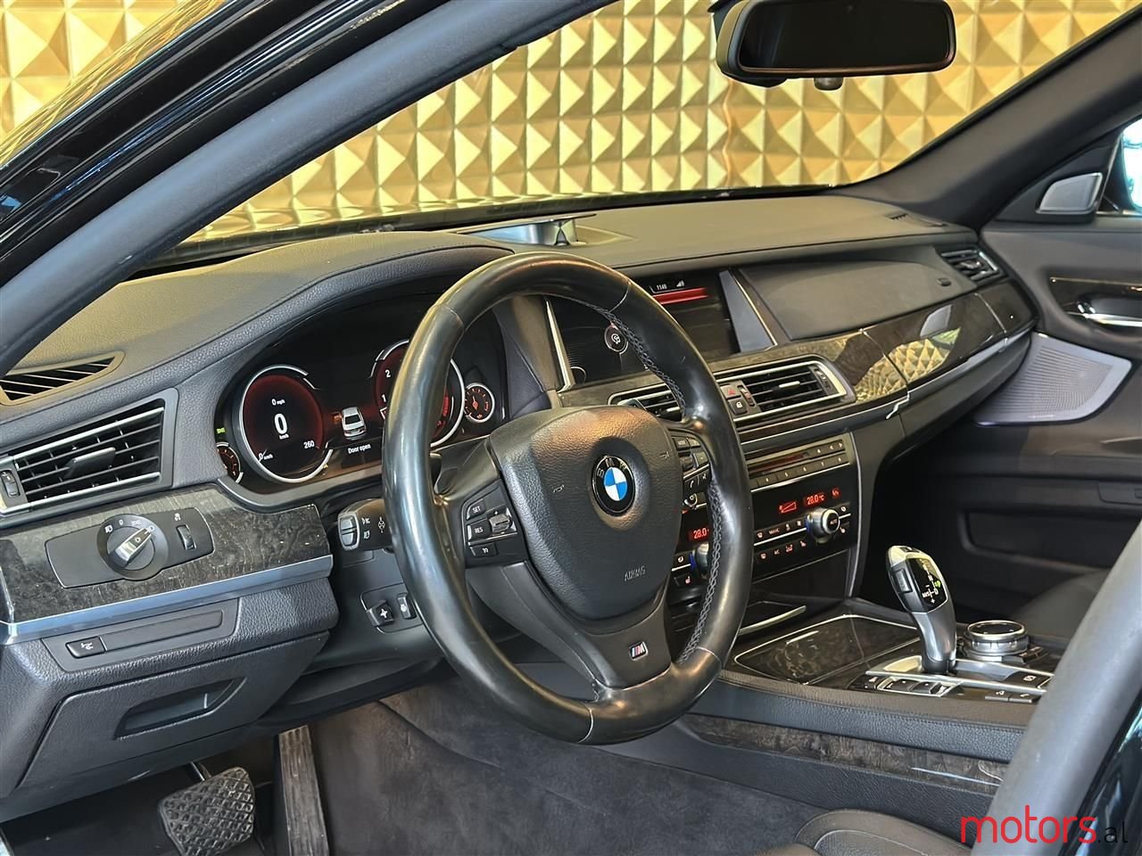 2015' BMW 740 photo #5