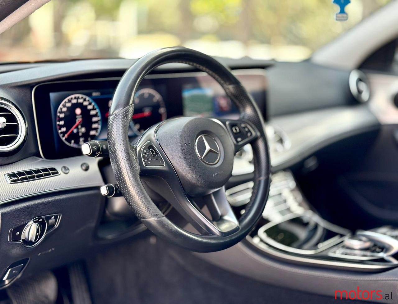 2017' Mercedes-Benz 200E photo #7